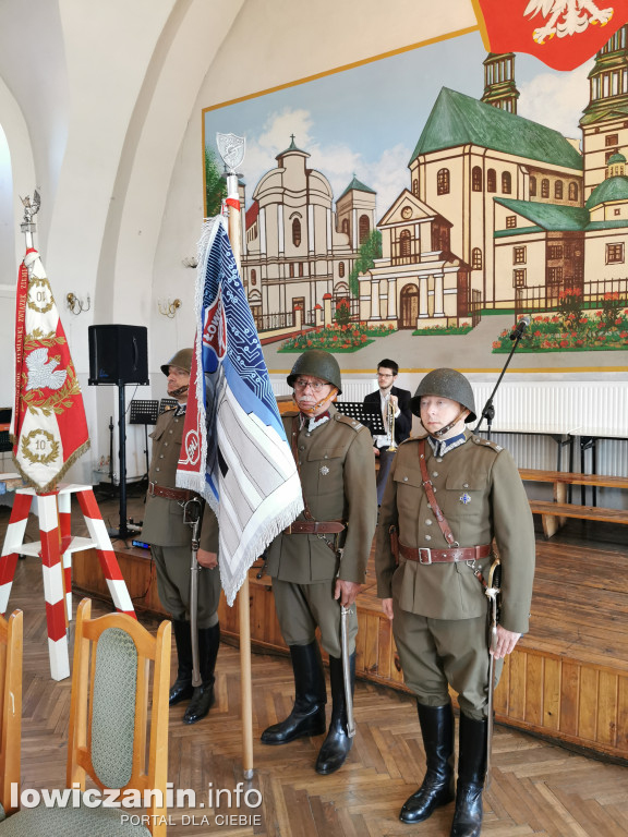 Zjazd absolwentów szkoły przy ul. Podrzecznej