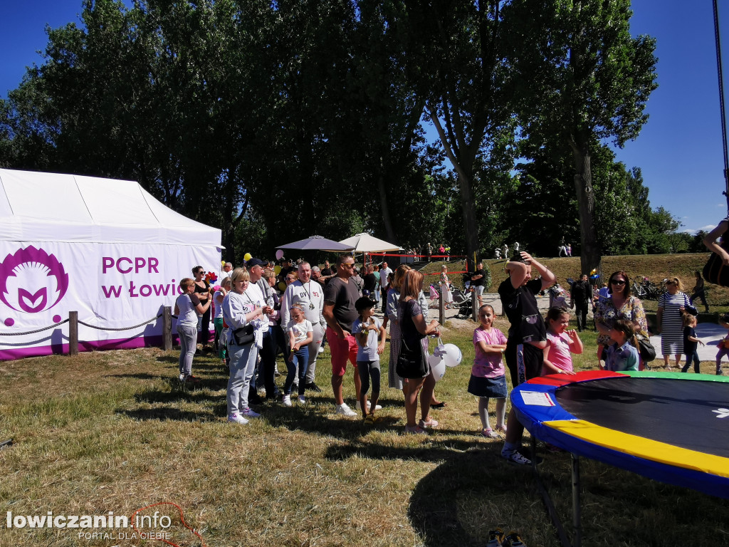 Plaża nad Bzurą jak park rozrywki