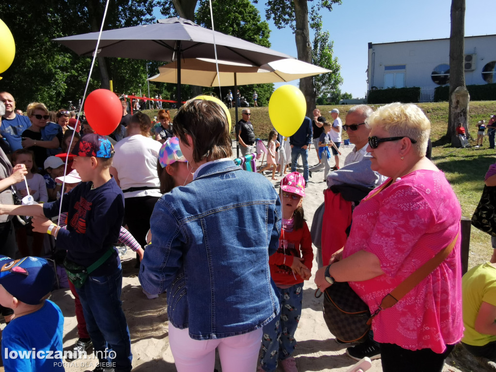 Plaża nad Bzurą jak park rozrywki