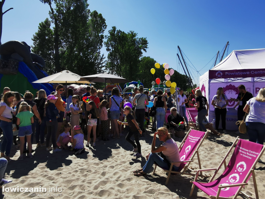 Plaża nad Bzurą jak park rozrywki