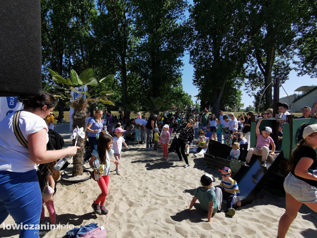 Plaża nad Bzurą jak park rozrywki