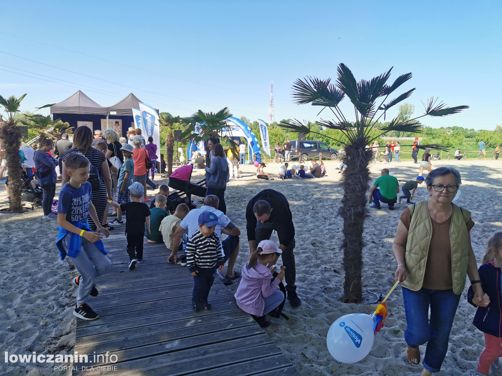 Plaża nad Bzurą jak park rozrywki