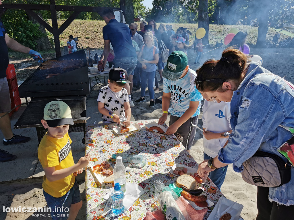 Plaża nad Bzurą jak park rozrywki