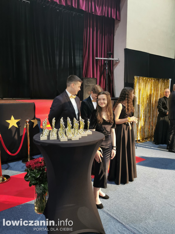 Bał klas ósmych w Pijarskiej SP w Łowiczu