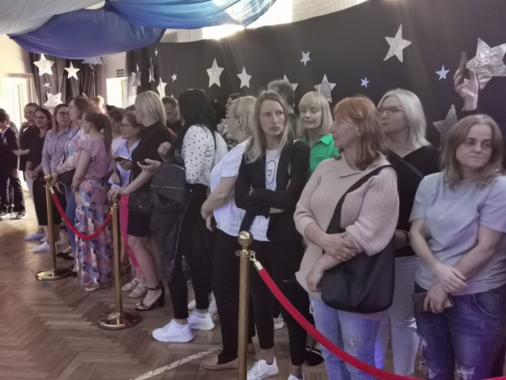 Bal klas VIII w łowickiej Jedynce