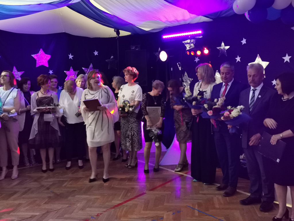 Bal klas VIII w łowickiej Jedynce