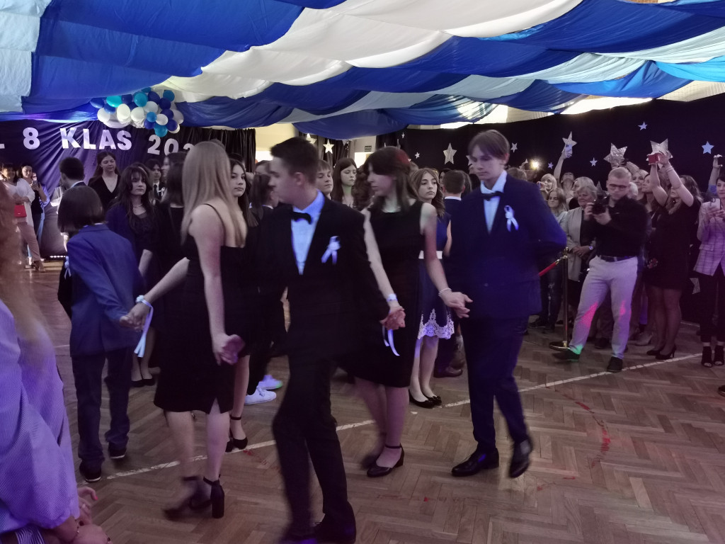Bal klas VIII w łowickiej Jedynce