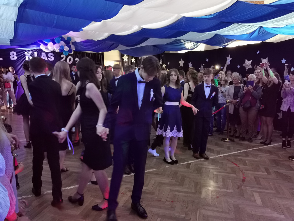 Bal klas VIII w łowickiej Jedynce