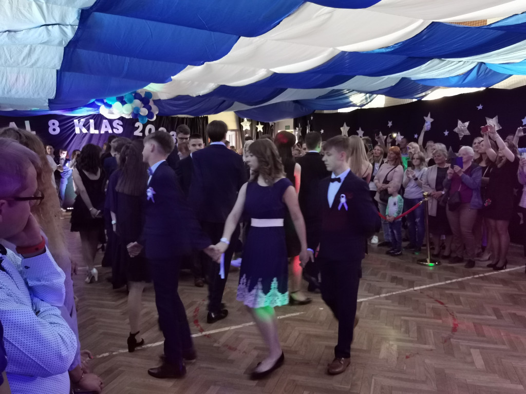 Bal klas VIII w łowickiej Jedynce