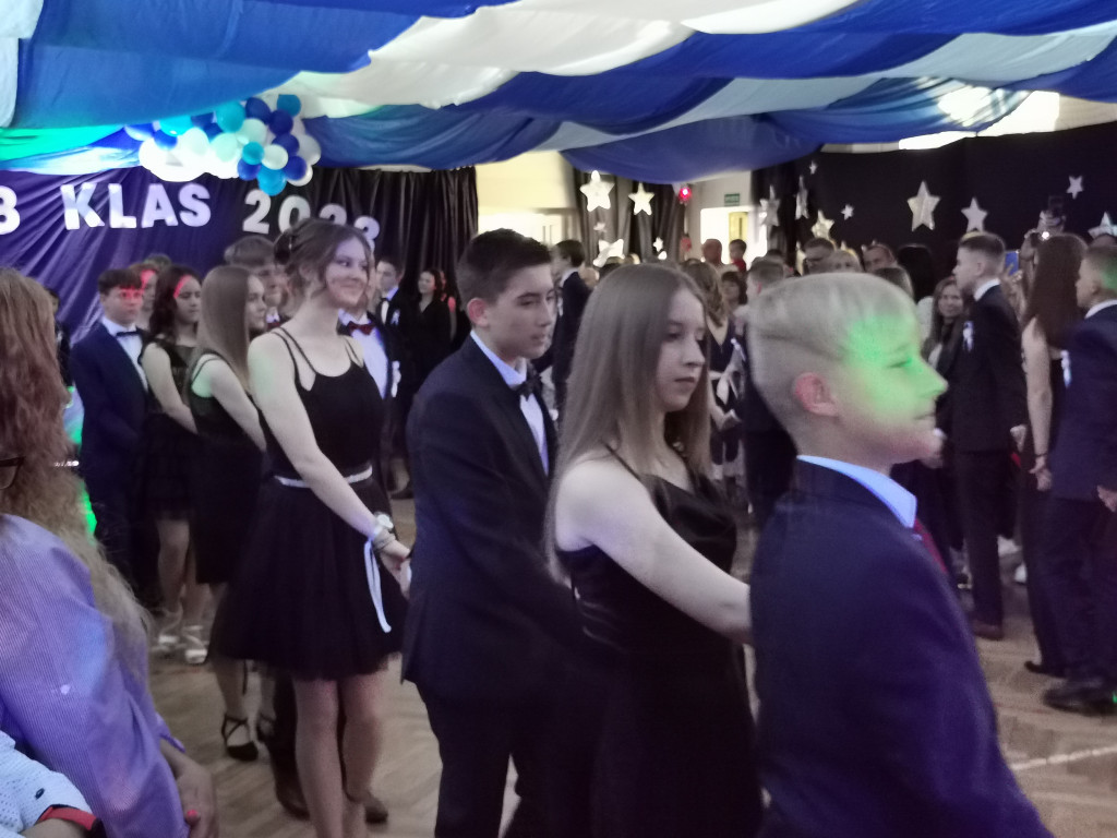 Bal klas VIII w łowickiej Jedynce