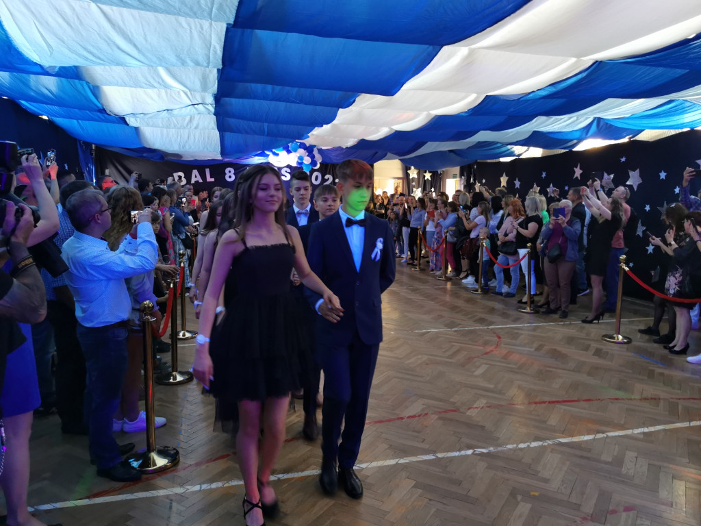 Bal klas VIII w łowickiej Jedynce
