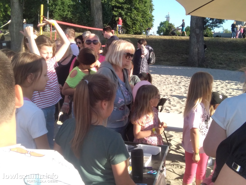Plaża nad Bzurą jak park rozrywki