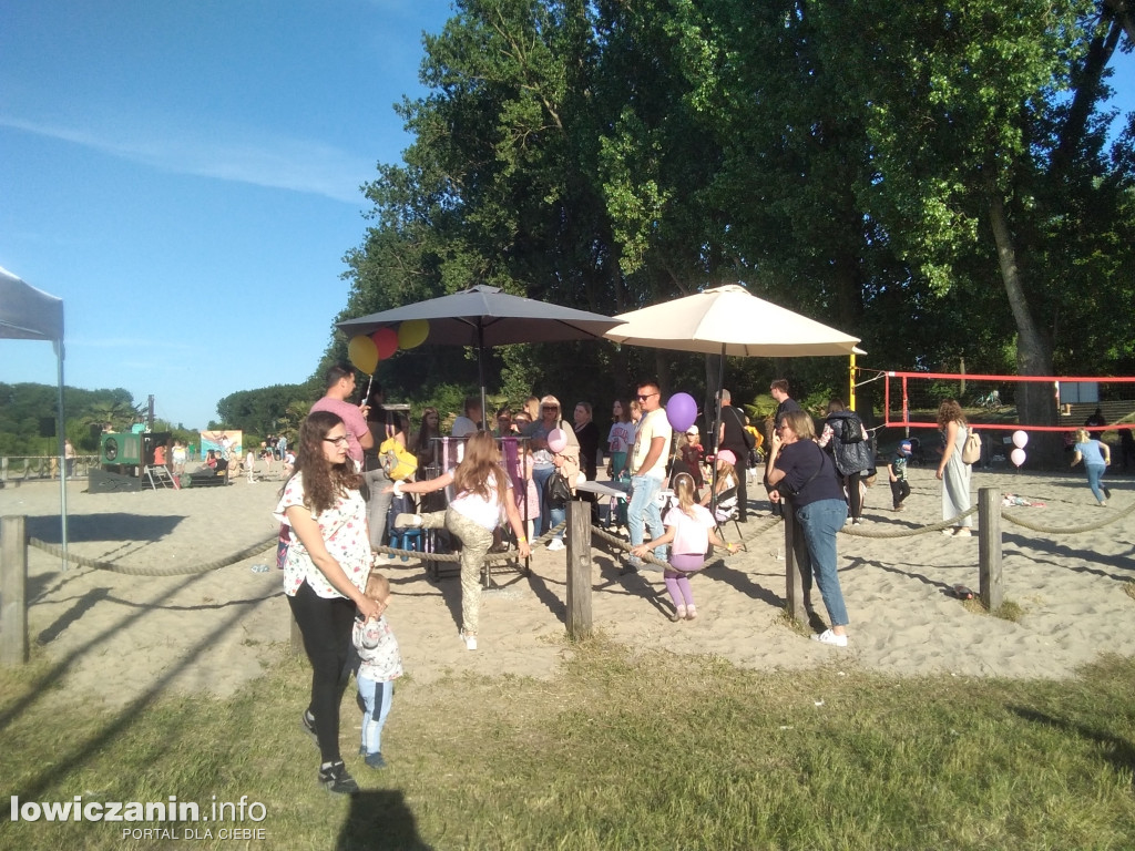 Plaża nad Bzurą jak park rozrywki