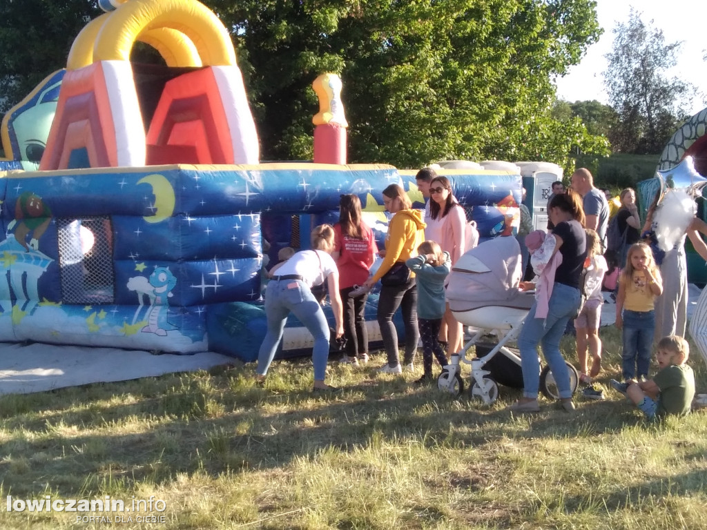 Plaża nad Bzurą jak park rozrywki