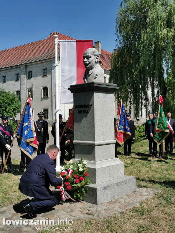 Pod sztandarami PSL - Święto Ludowe w Łowiczu