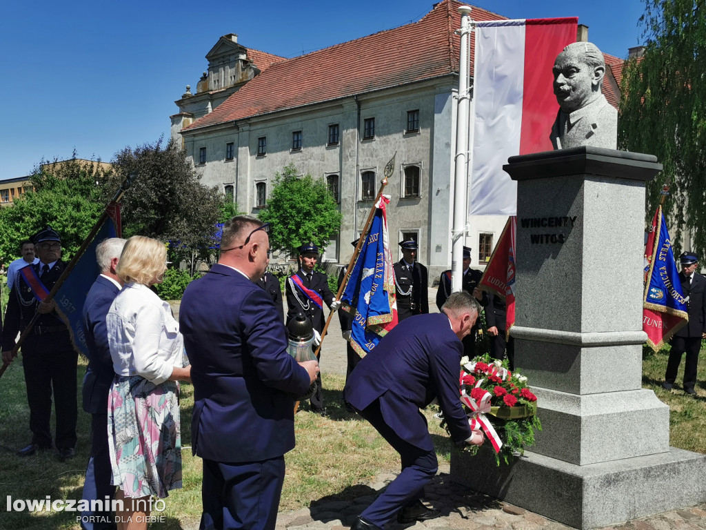 Pod sztandarami PSL - Święto Ludowe w Łowiczu