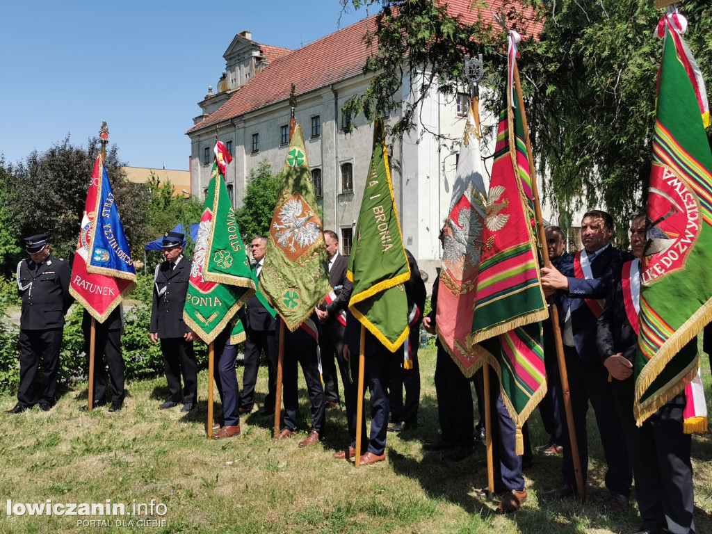 Pod sztandarami PSL - Święto Ludowe w Łowiczu