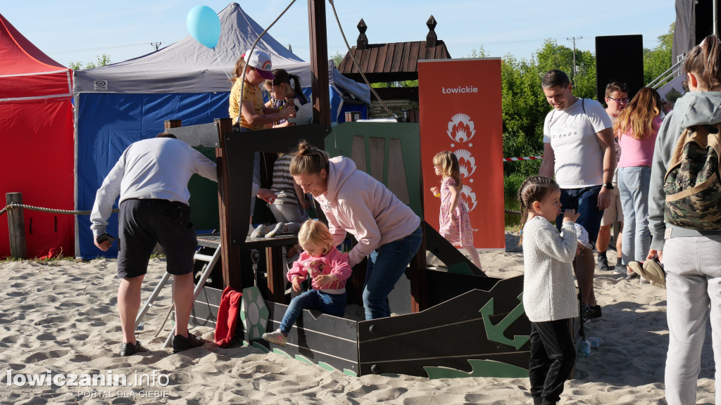 Plaża nad Bzurą jak park rozrywki