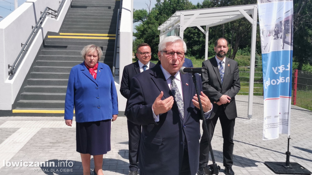 Otwarto kładki nad torami w Głównie i Strykowie