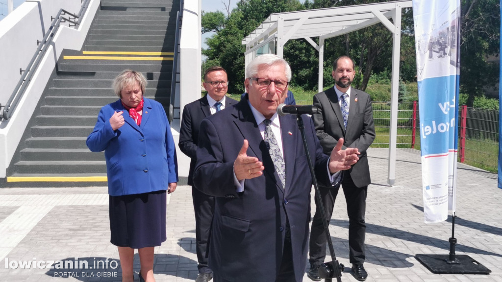 Otwarto kładki nad torami w Głównie i Strykowie