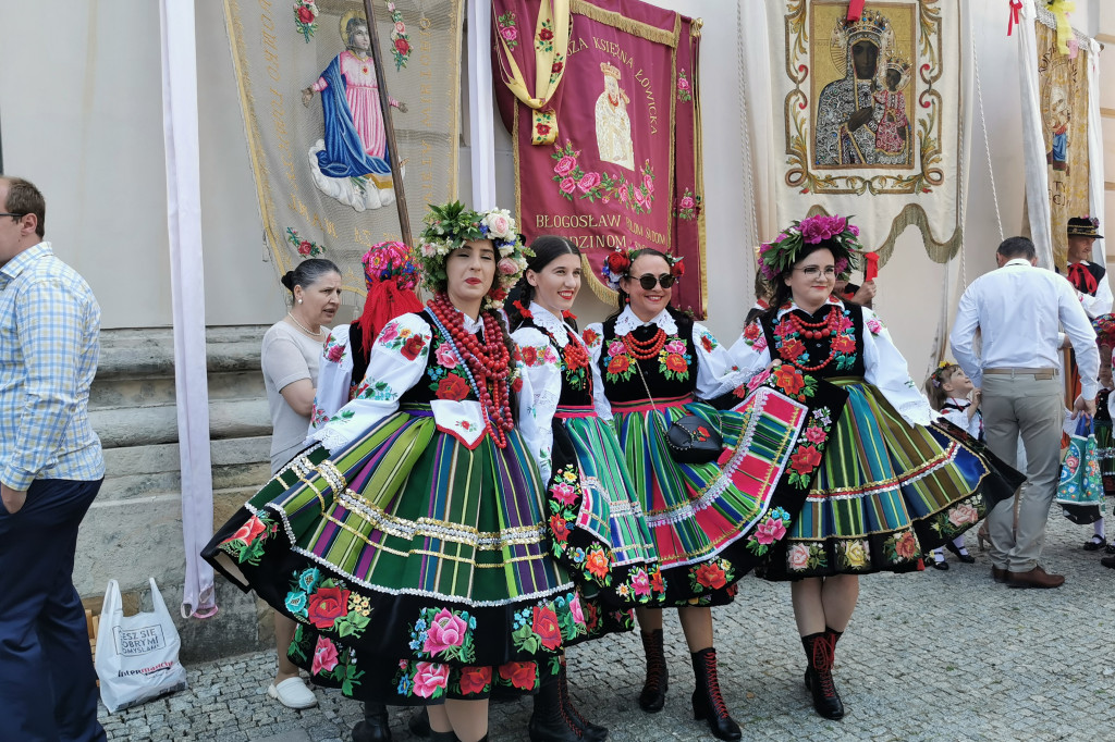Uroczysta procesja w Boże Ciało w Łowiczu