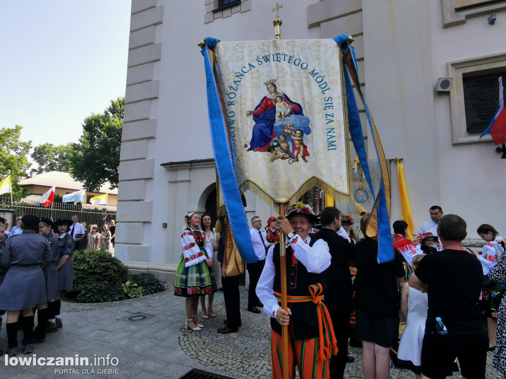 Uroczysta procesja w Boże Ciało w Łowiczu