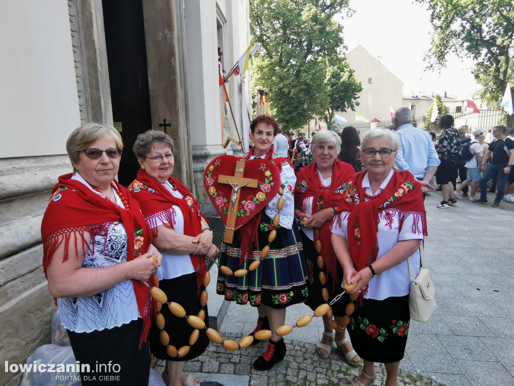 Uroczysta procesja w Boże Ciało w Łowiczu