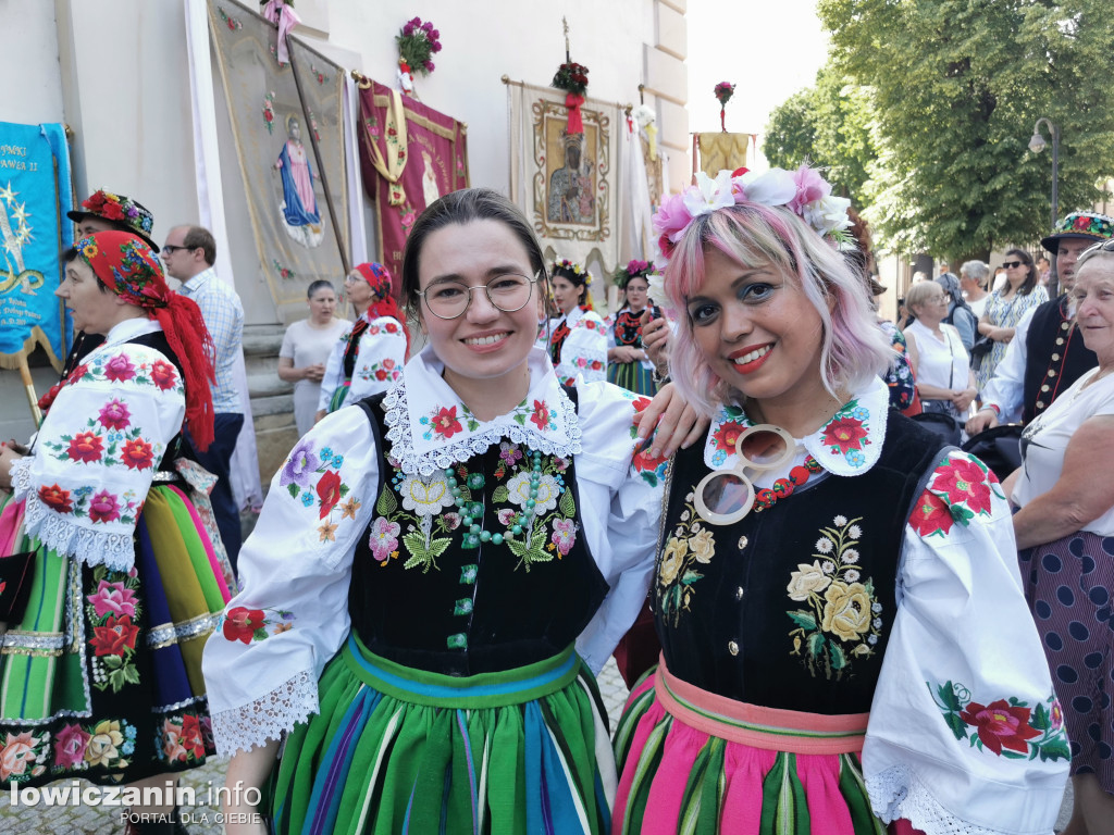 Uroczysta procesja w Boże Ciało w Łowiczu