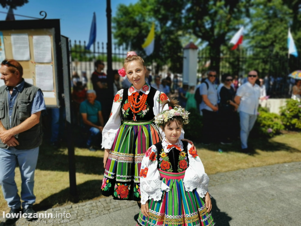 Uroczysta procesja w Boże Ciało w Łowiczu