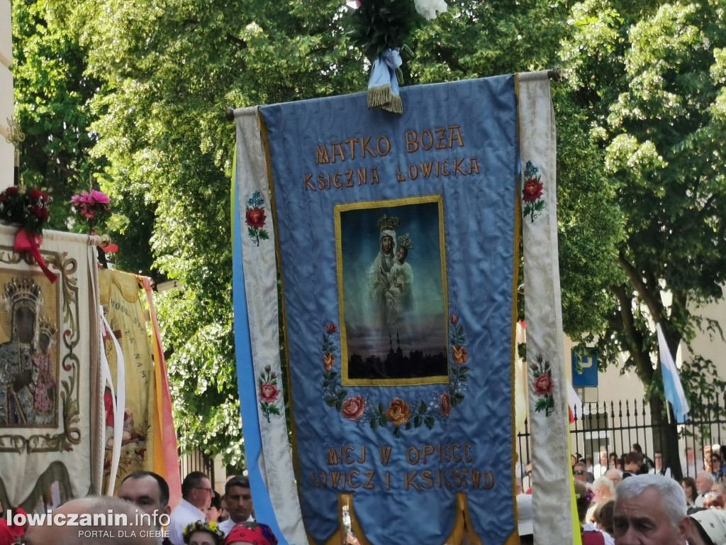 Uroczysta procesja w Boże Ciało w Łowiczu