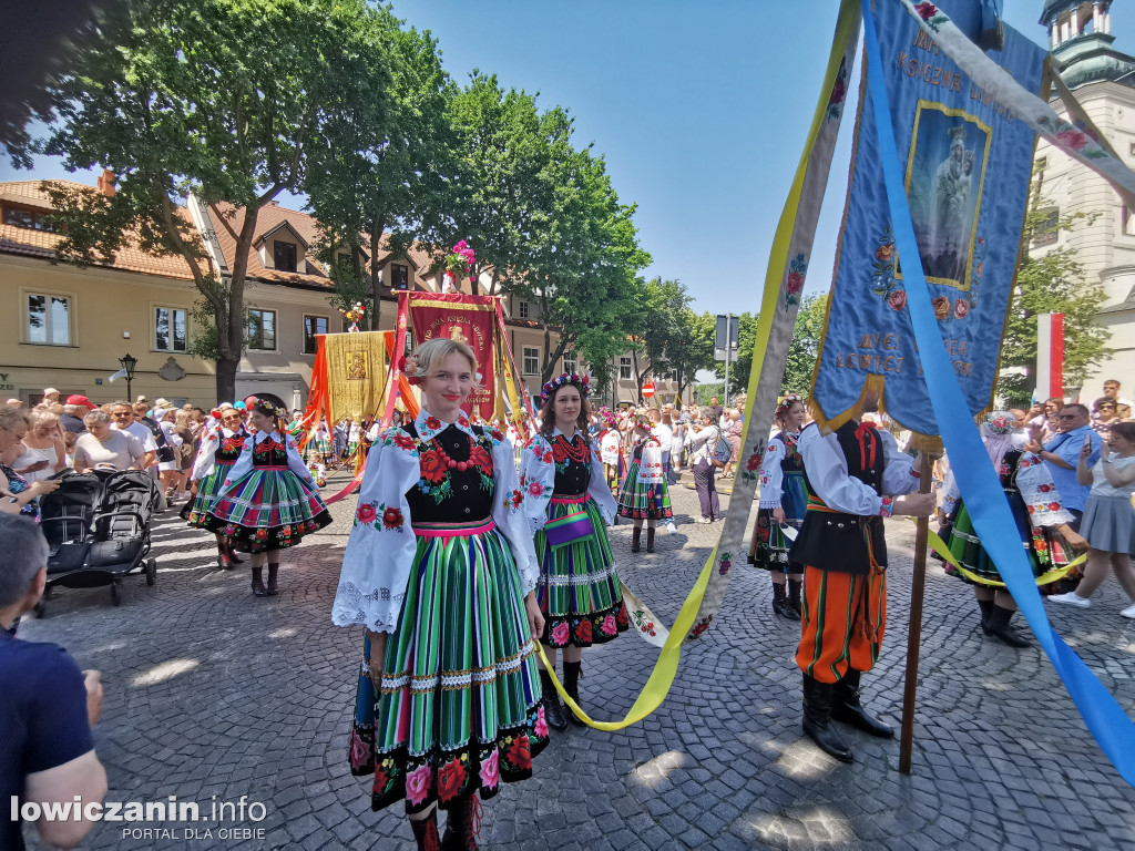Uroczysta procesja w Boże Ciało w Łowiczu