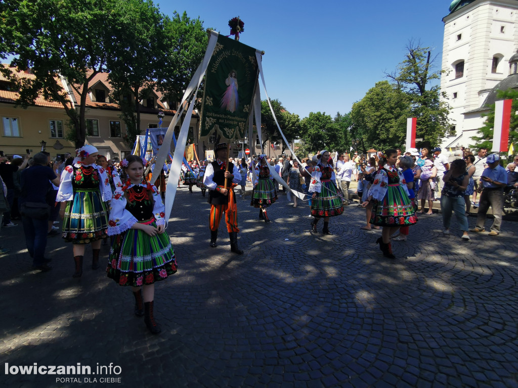 Uroczysta procesja w Boże Ciało w Łowiczu