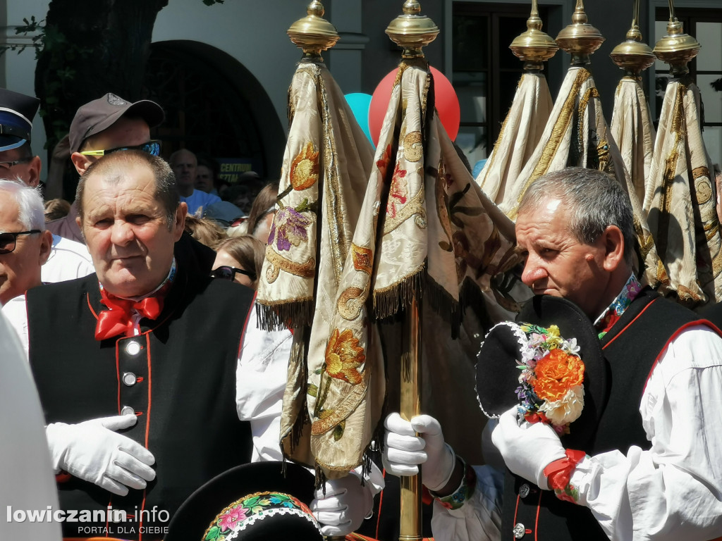 Uroczysta procesja w Boże Ciało w Łowiczu