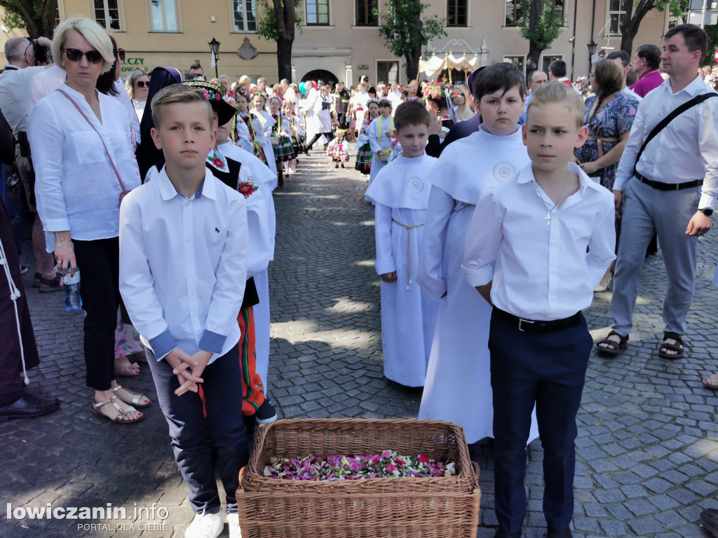 Uroczysta procesja w Boże Ciało w Łowiczu