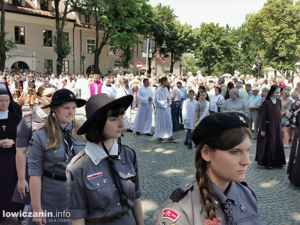 Uroczysta procesja w Boże Ciało w Łowiczu