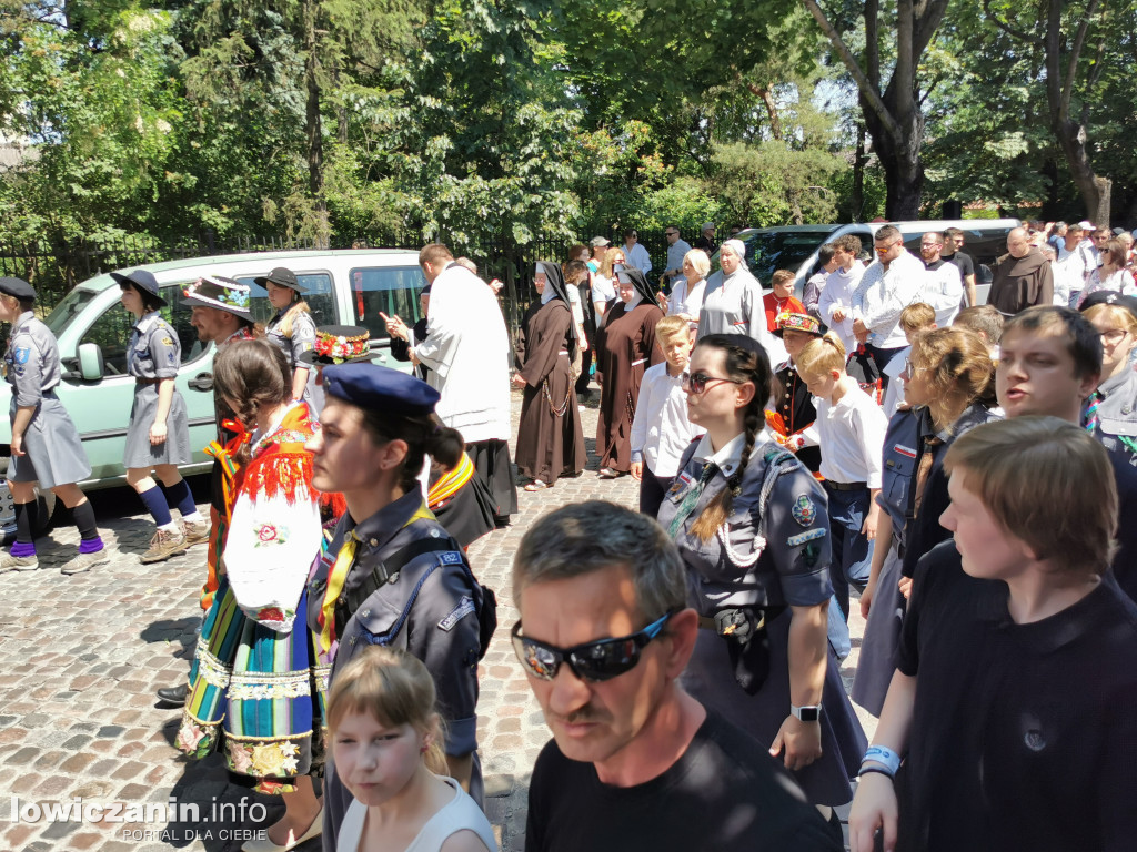 Uroczysta procesja w Boże Ciało w Łowiczu