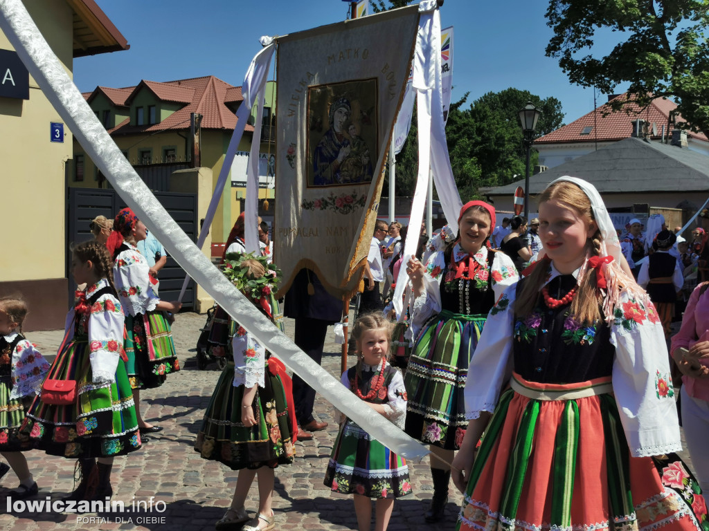 Uroczysta procesja w Boże Ciało w Łowiczu