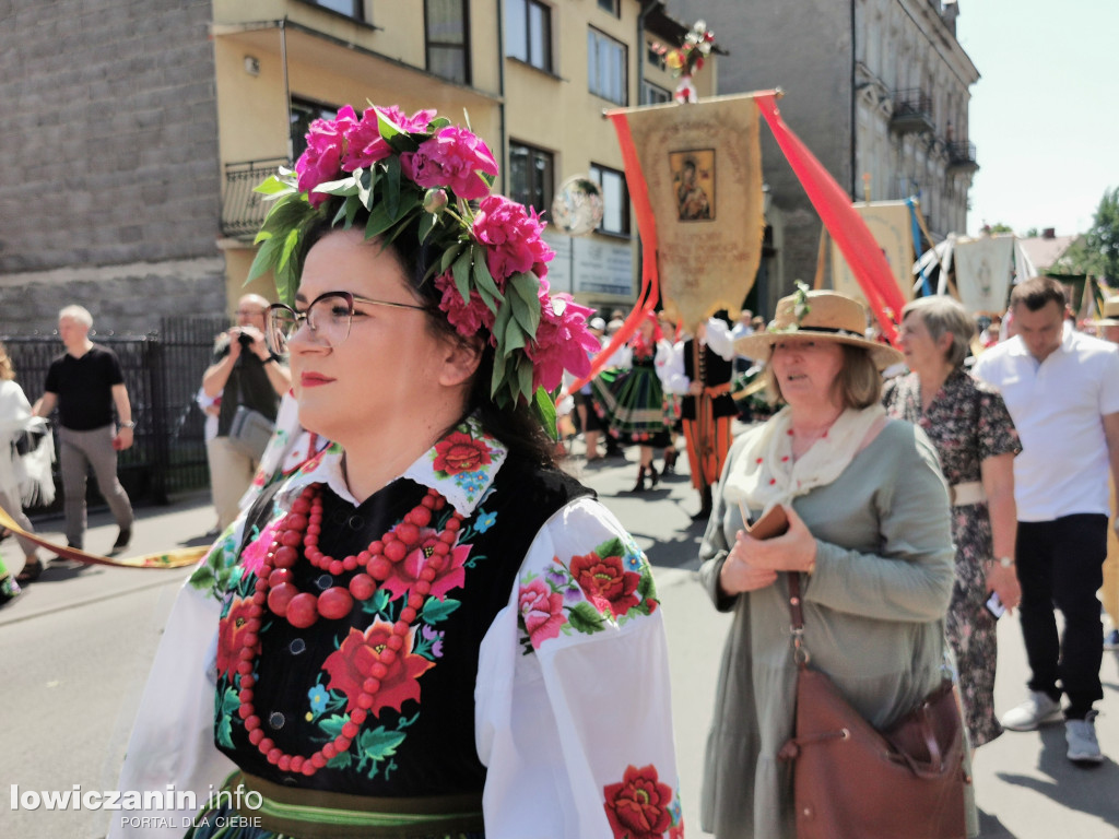 Uroczysta procesja w Boże Ciało w Łowiczu