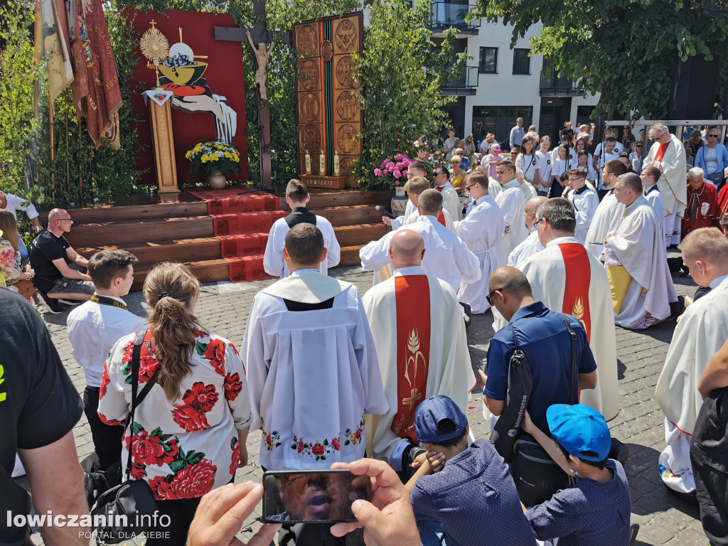 Uroczysta procesja w Boże Ciało w Łowiczu