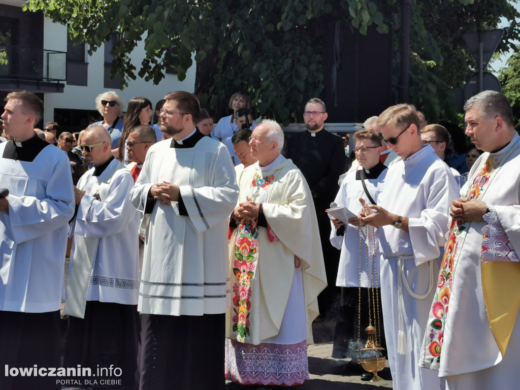 Uroczysta procesja w Boże Ciało w Łowiczu