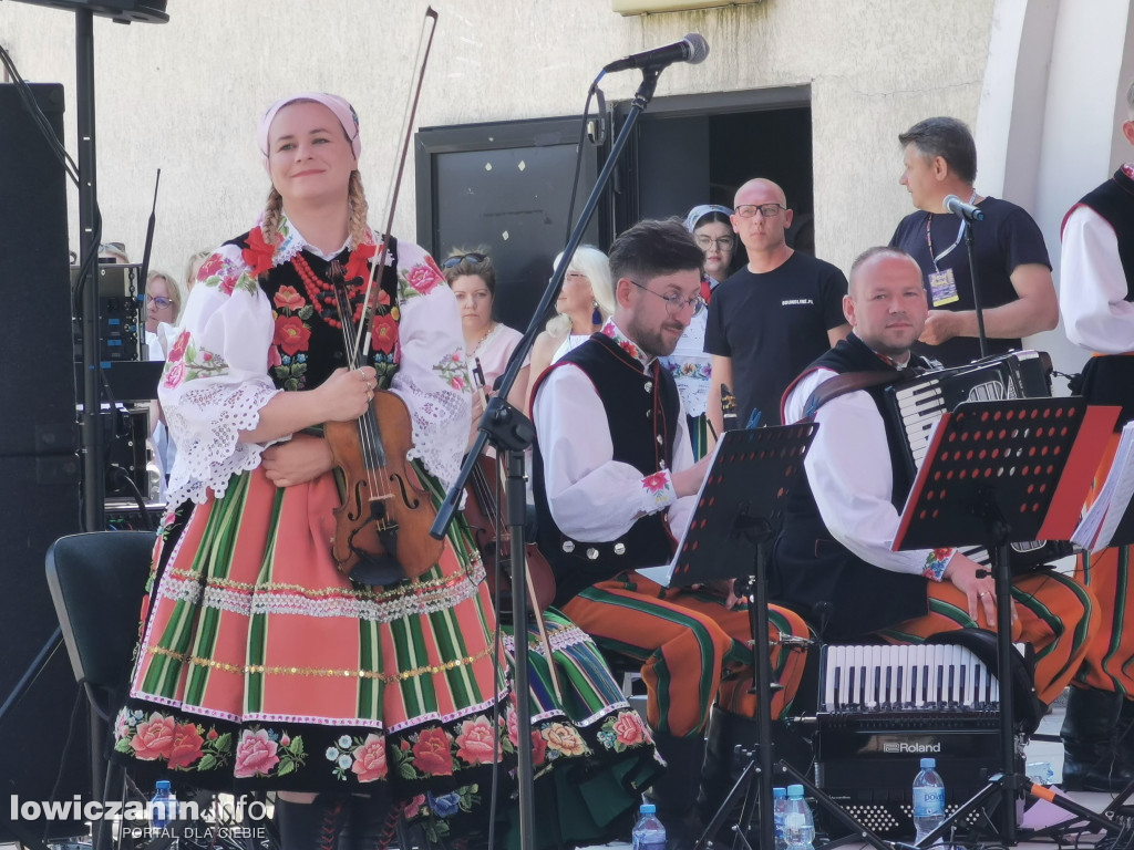 Jubileusz Koderek w muszli koncertowej
