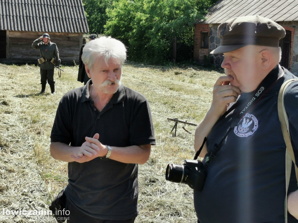 Na planie zdjęciowym filmu o ks. Bolesławie Stefańskim