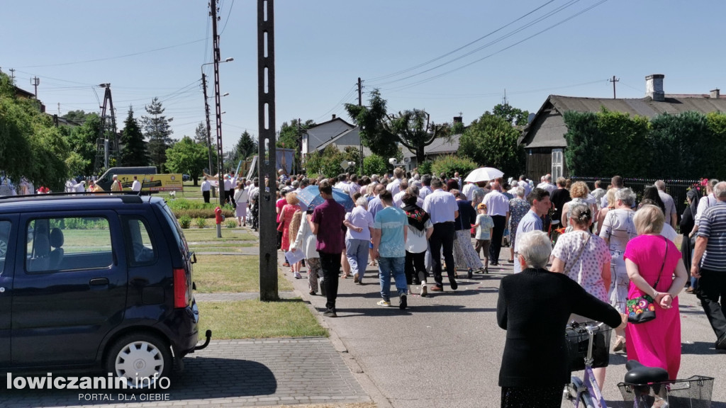 Procesja eucharystyczna Korabce