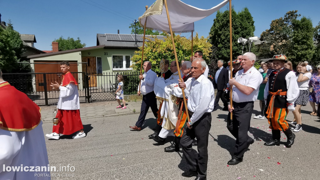 Procesja eucharystyczna Korabce