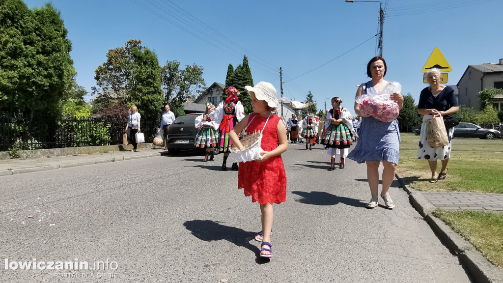 Procesja eucharystyczna Korabce