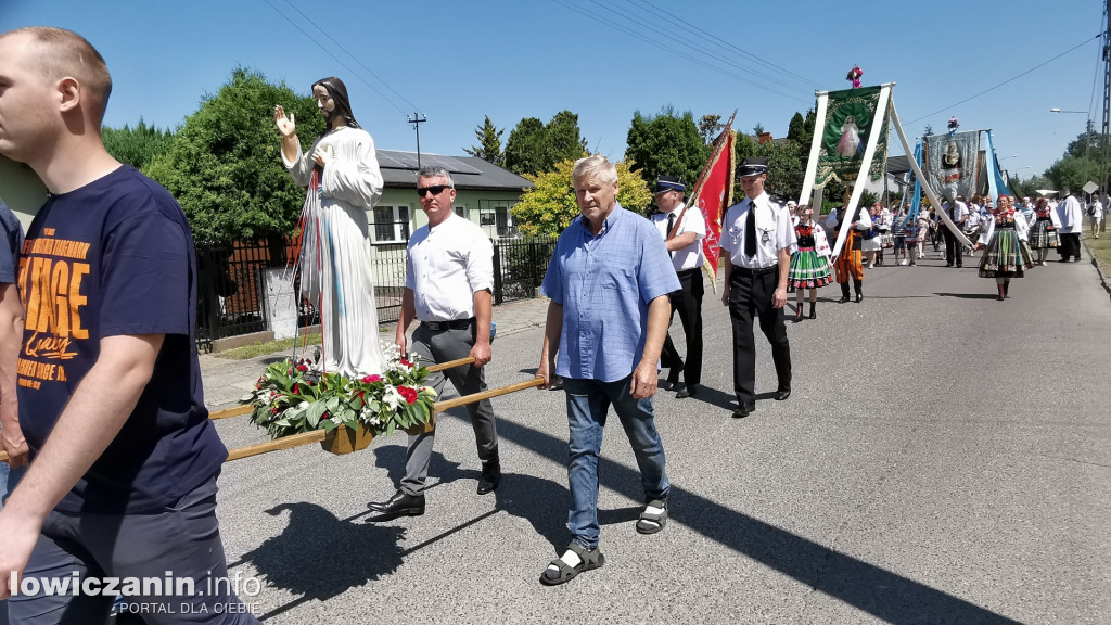 Procesja eucharystyczna Korabce