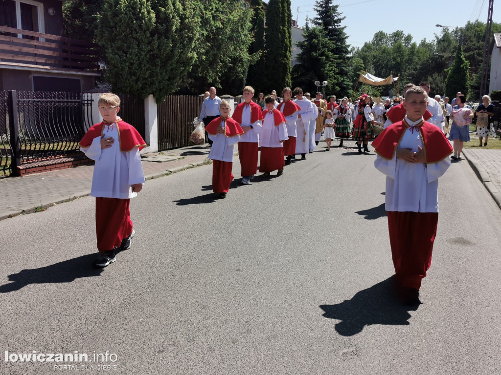 Procesja eucharystyczna Korabce