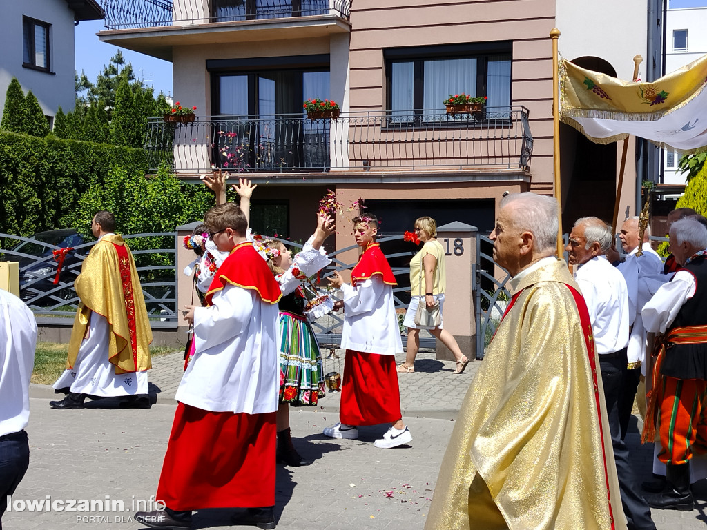Procesja eucharystyczna Korabce