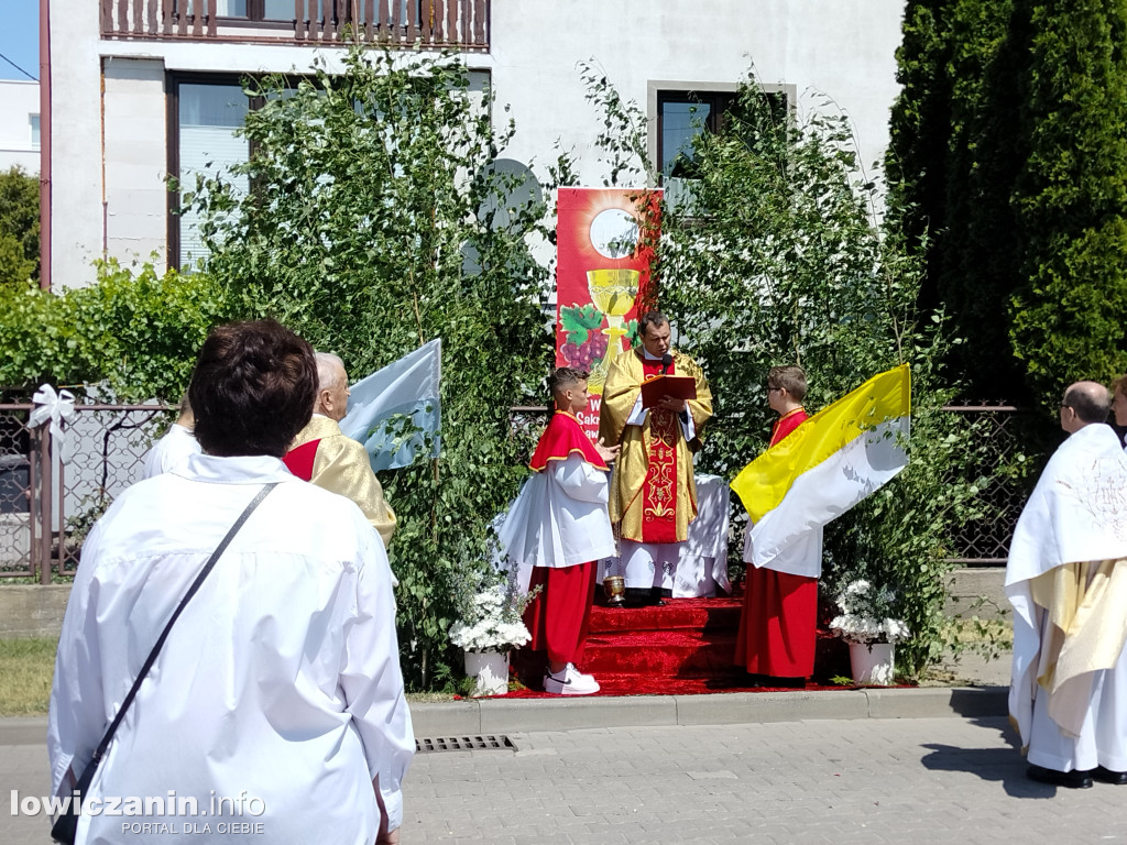 Procesja eucharystyczna Korabce