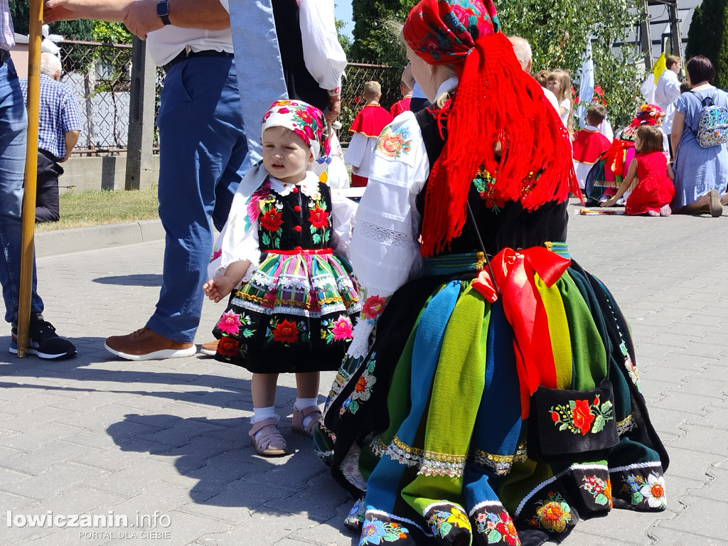 Procesja eucharystyczna Korabce